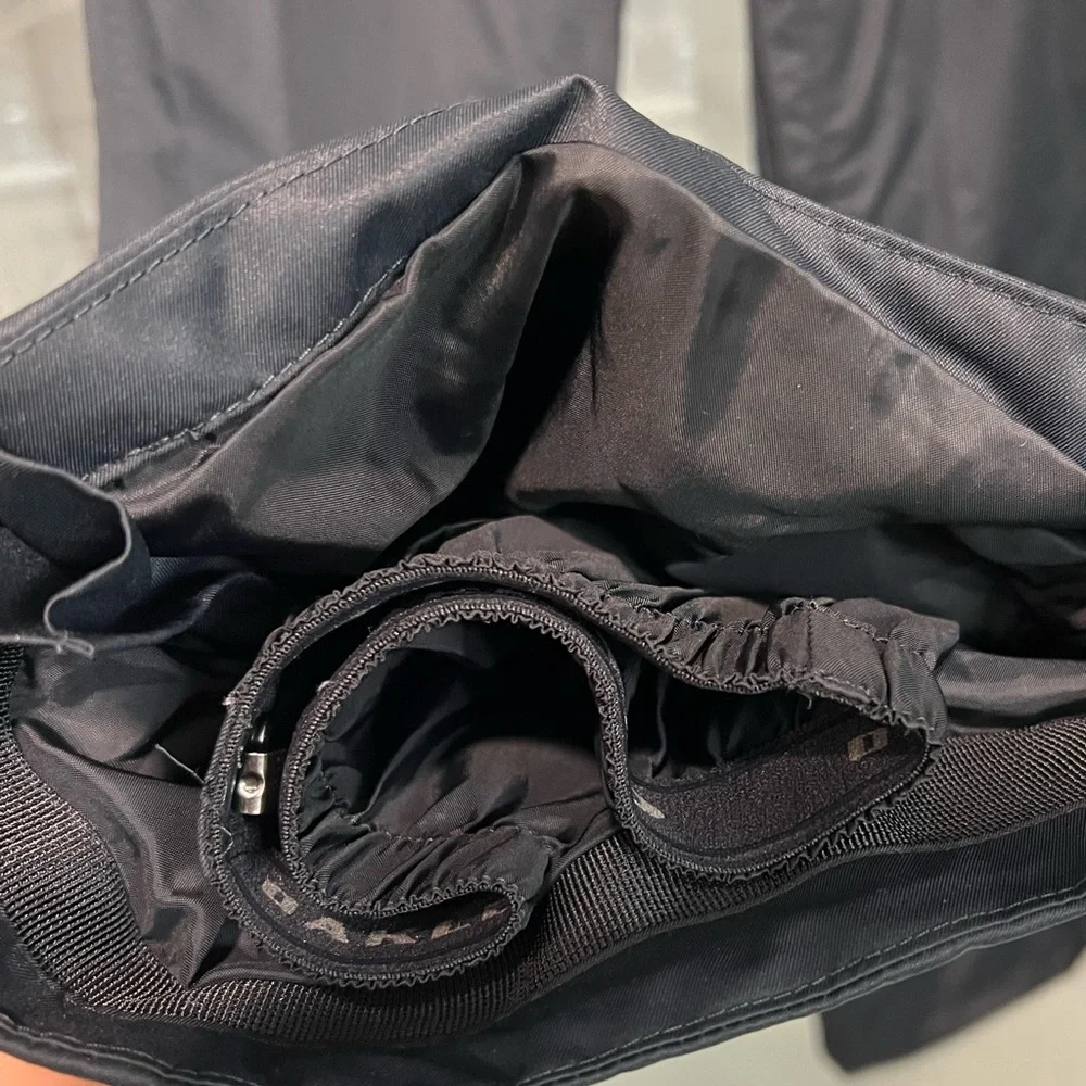 Oakley Bizone insulated 10k pants. - Picture 6 of 10